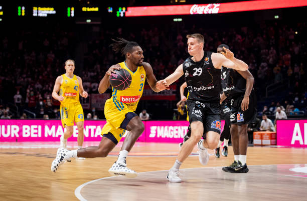 詹姆斯的个 詹姆斯的个