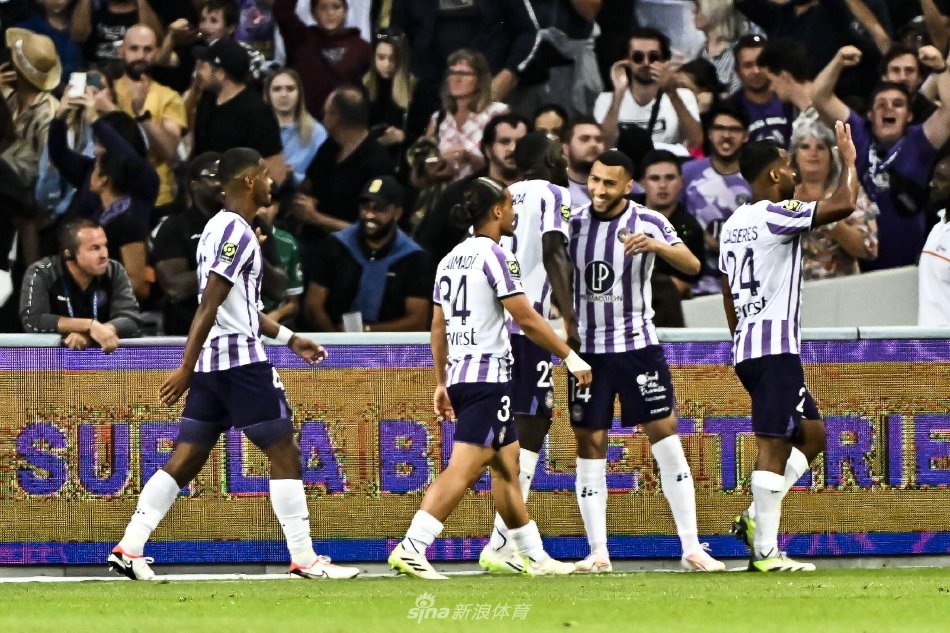 瑰的荣耀岁 瑰的荣耀岁