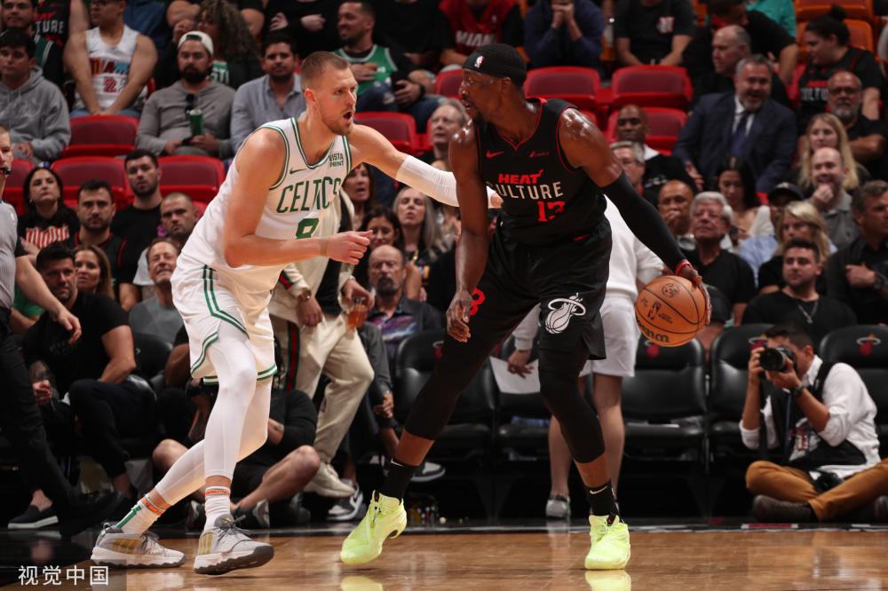 她制定了一 她制定了一